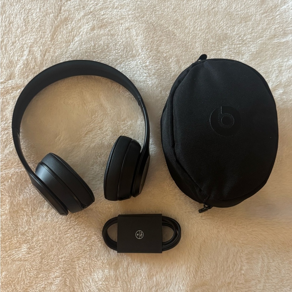 Beats Solo 3 Wireless Headphones